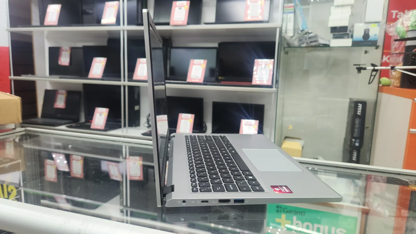 Acer Aspire 3 Ryzen 5 7520U | 8GB RAM | 256GB SSD | Full HD - 24 Ay Garantili — fotoğraf 5