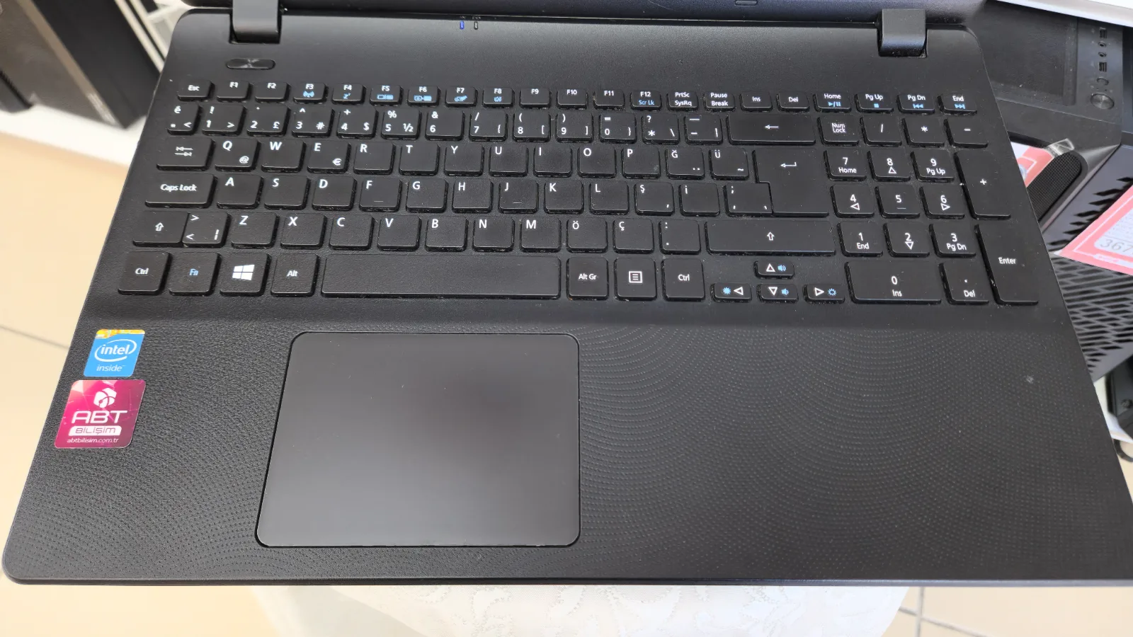 Acer ES1-512 Intel Celeron N2840 4GB RAM 120GB SSD 15.6" — fotoğraf 5