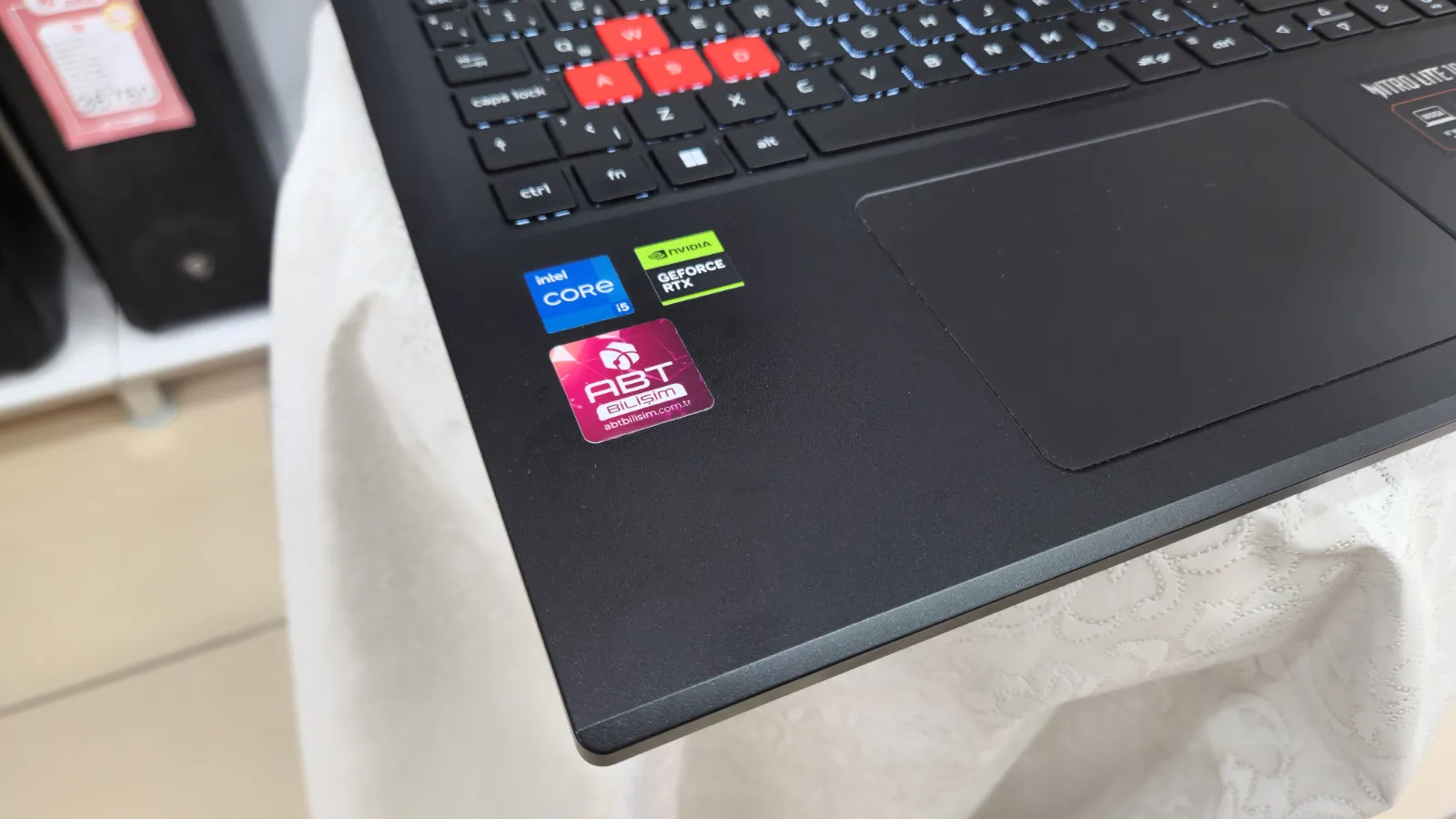 Acer Nitro i5-13420H | RTX 3050 6GB | 16GB RAM | 512GB SSD | 165Hz - 7 Aylık — fotoğraf 2