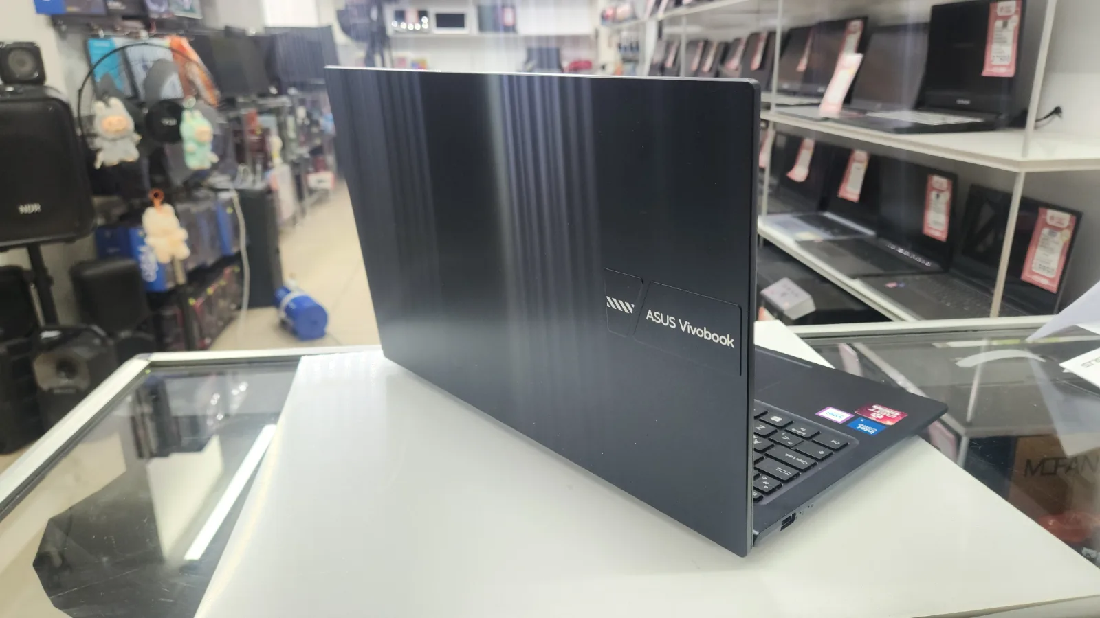 ASUS VivoBook i5-1240U 8GB RAM 512GB SSD 15.6" FHD Laptop – 23 Ay Fatura Garantili — fotoğraf 7