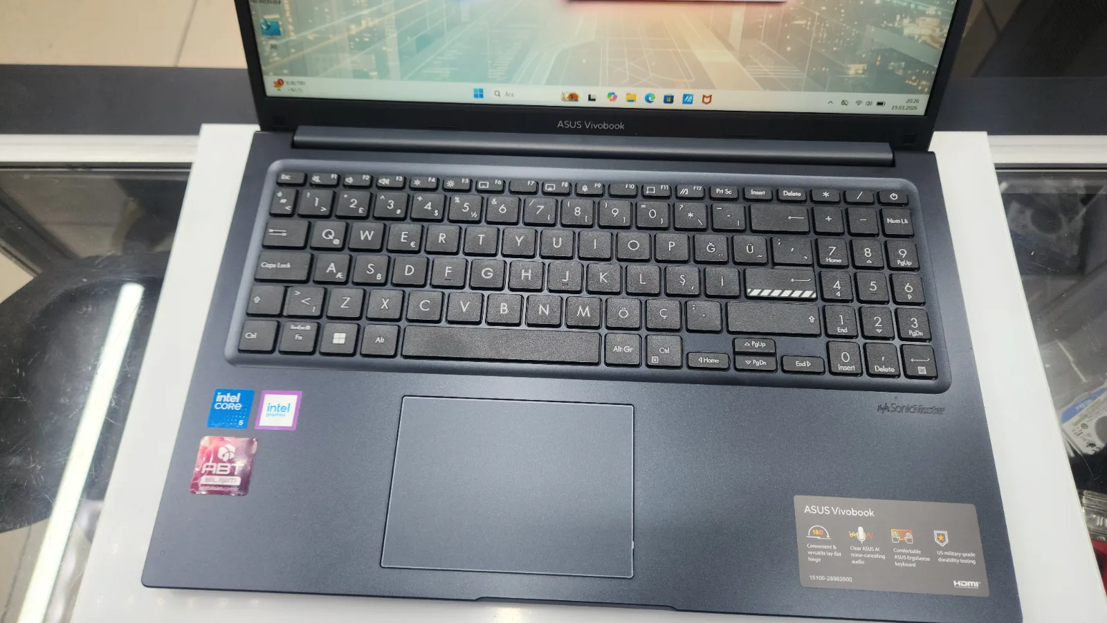 ASUS VivoBook i5-1240U 8GB RAM 512GB SSD 15.6" FHD Laptop – 23 Ay Fatura Garantili — fotoğraf 5