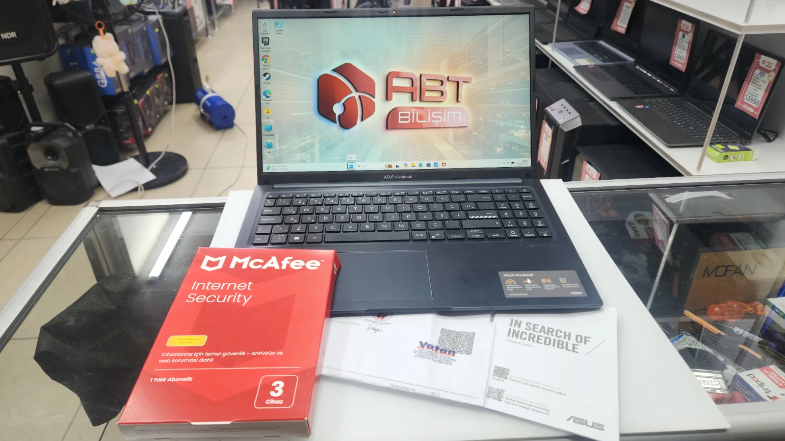 ASUS VivoBook i5-1240U 8GB RAM 512GB SSD 15.6" FHD Laptop – 23 Ay Fatura Garantili — fotoğraf 2