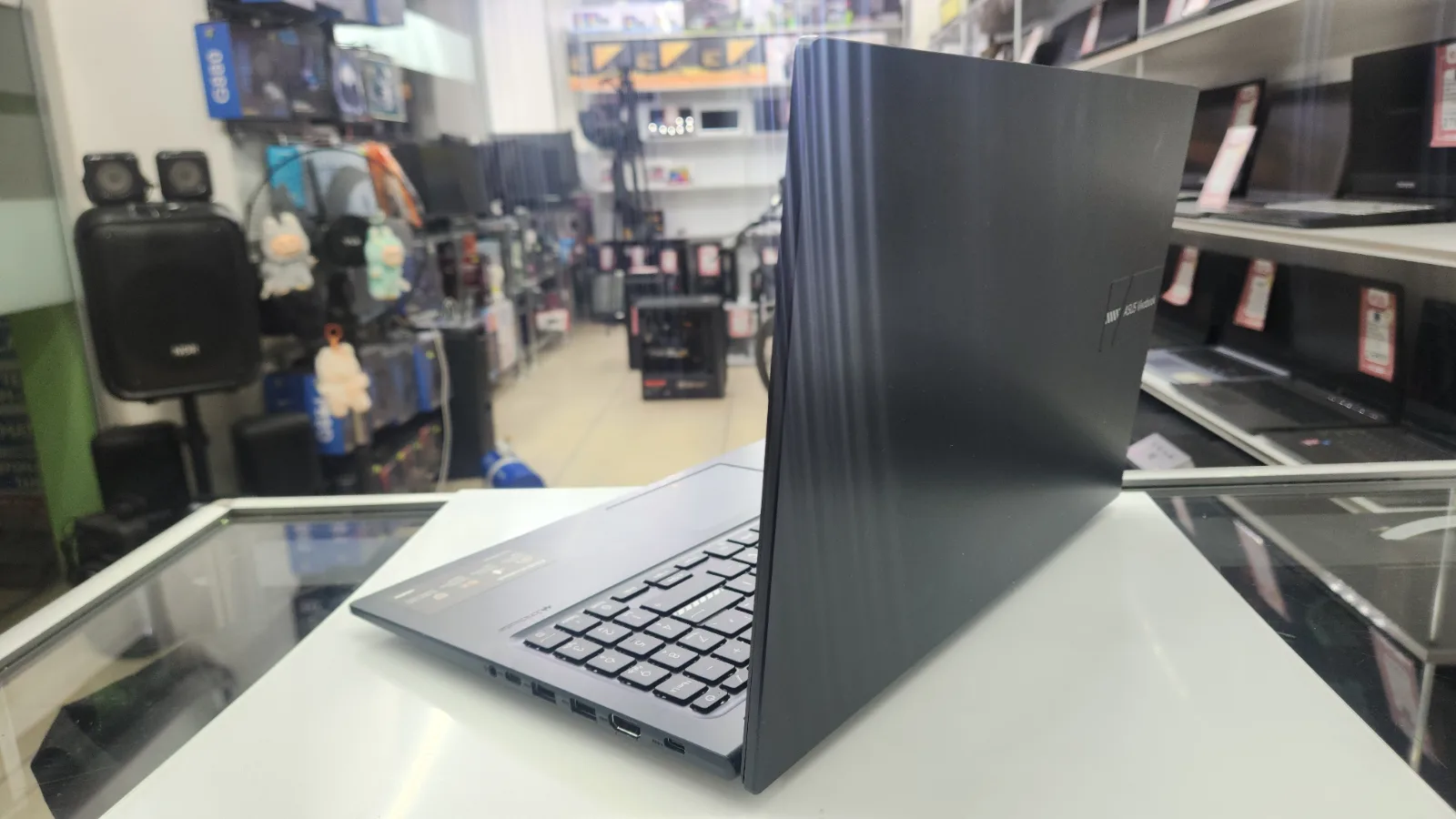 ASUS VivoBook i5-1240U 8GB RAM 512GB SSD 15.6" FHD Laptop – 23 Ay Fatura Garantili — fotoğraf 9