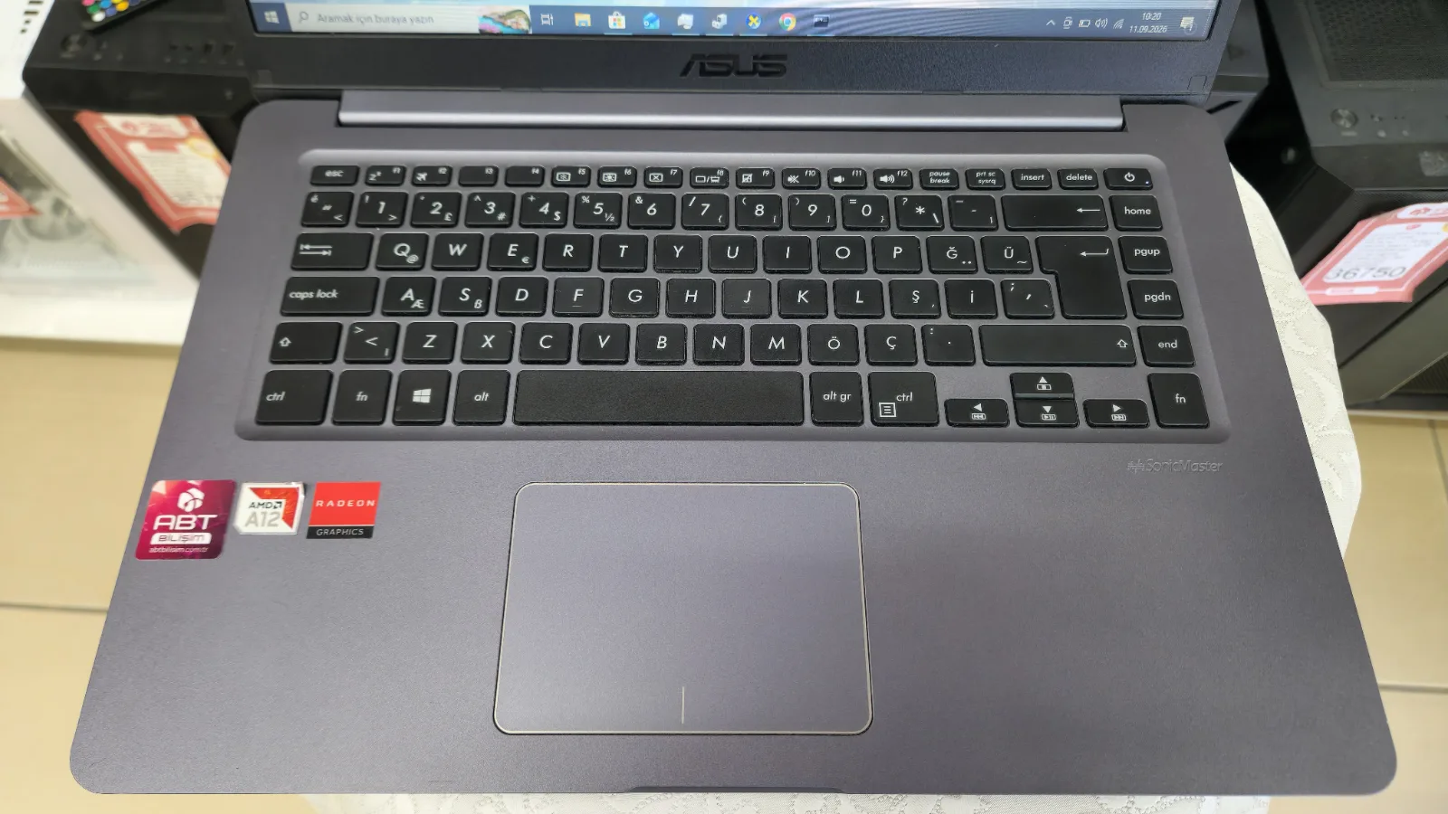 Asus X510Q AMD A12-9720P 8GB RAM 1TB HDD 2GB Radeon 535 15.6" Laptop — fotoğraf 5