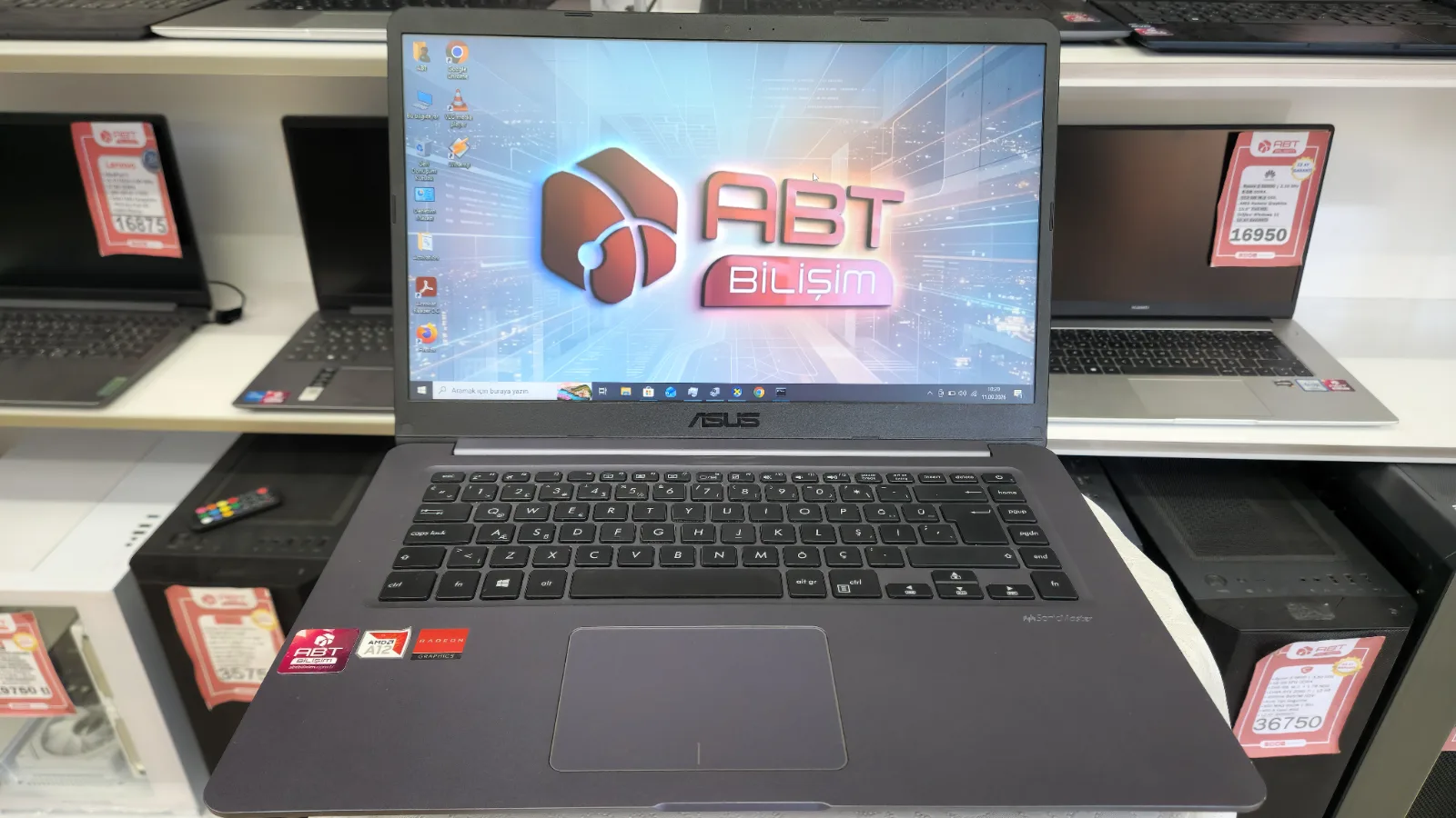 Asus X510Q AMD A12-9720P 8GB RAM 1TB HDD 2GB Radeon 535 15.6" Laptop — fotoğraf 2