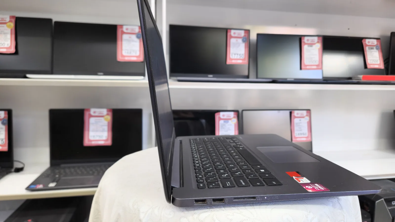 Asus X510Q AMD A12-9720P 8GB RAM 1TB HDD 2GB Radeon 535 15.6" Laptop — fotoğraf 6