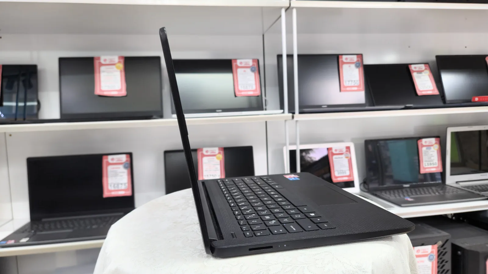 HP 14S i3-1115G4 8GB RAM 256GB SSD 14 İnç Full HD Laptop 24 Ay Garantili — fotoğraf 6