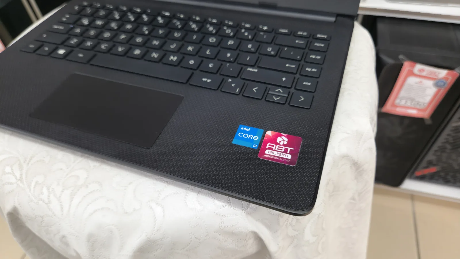 HP 14S i3-1115G4 8GB RAM 256GB SSD 14 İnç Full HD Laptop 24 Ay Garantili — fotoğraf 4