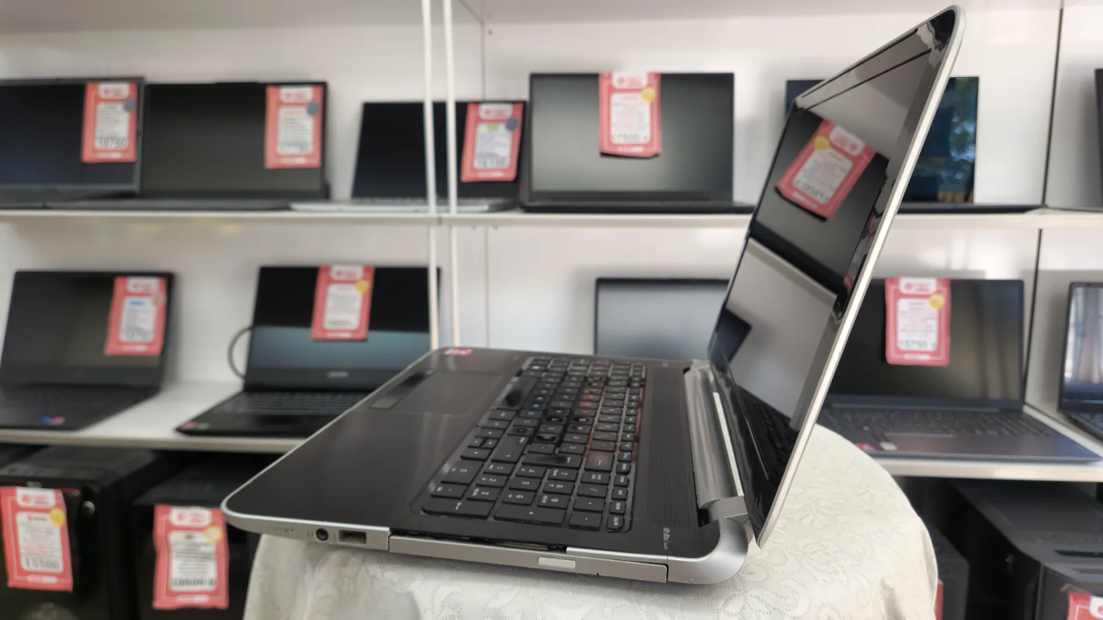 HP Pavilion | i7-4500U | 8 GB | 120 GB SSD | GT 740M 2 GB — fotoğraf 9