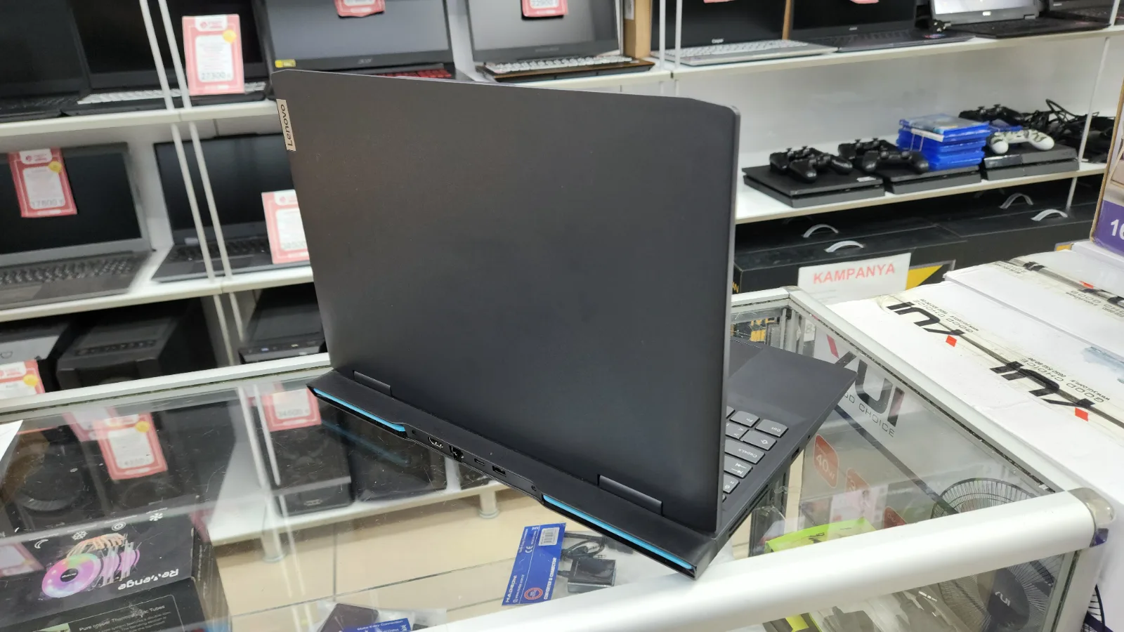 Lenovo IdeaPad Gaming 3 | Ryzen 5 7535HS | 16 GB DDR5 | 512 GB M.2 | RTX 4050 | 120 Hz Full HD — fotoğraf 6