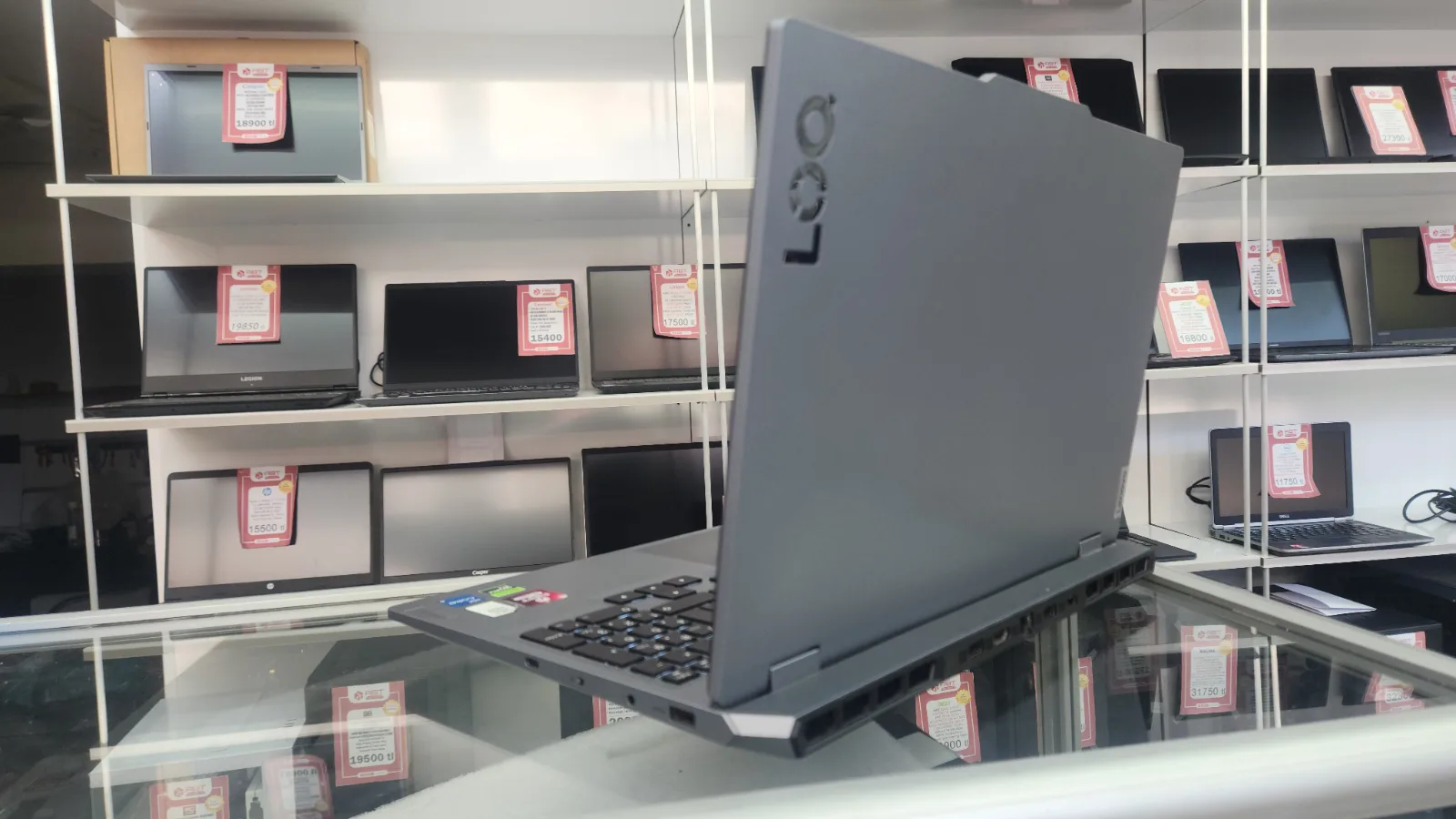 Lenovo LOQ | i5-12600HX | 24 GB | 512 GB M.2 | RTX 4050 | 15.6” FHD — fotoğraf 8