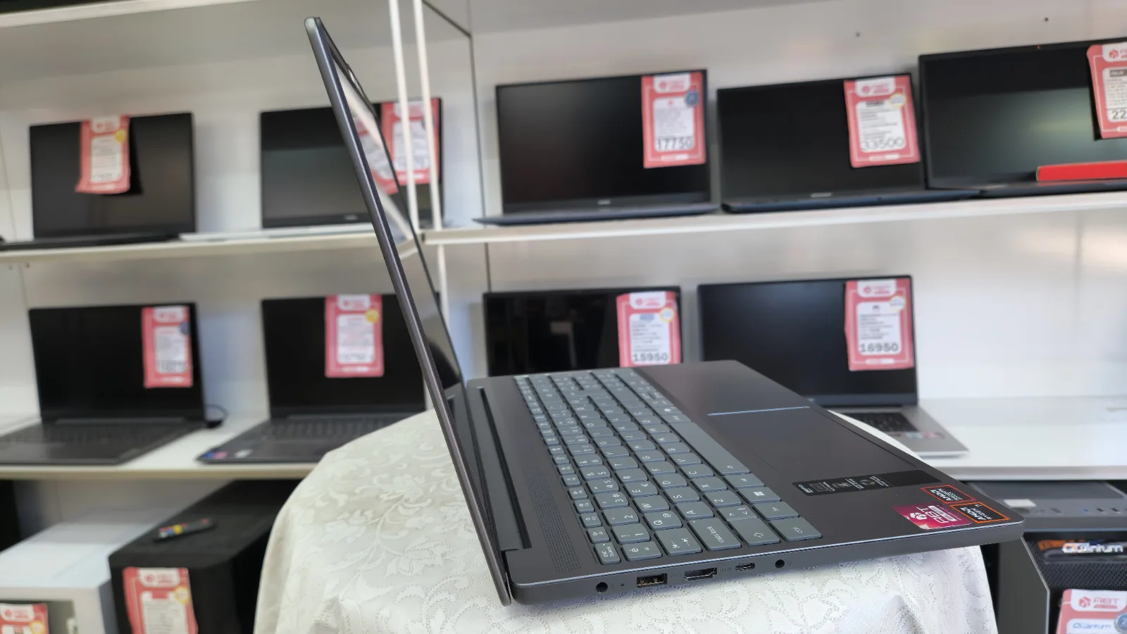 Lenovo | Ryzen 7 170 | 16 GB DDR5 | 512 GB M.2 | 2 GB Ekran Kartı — fotoğraf 6