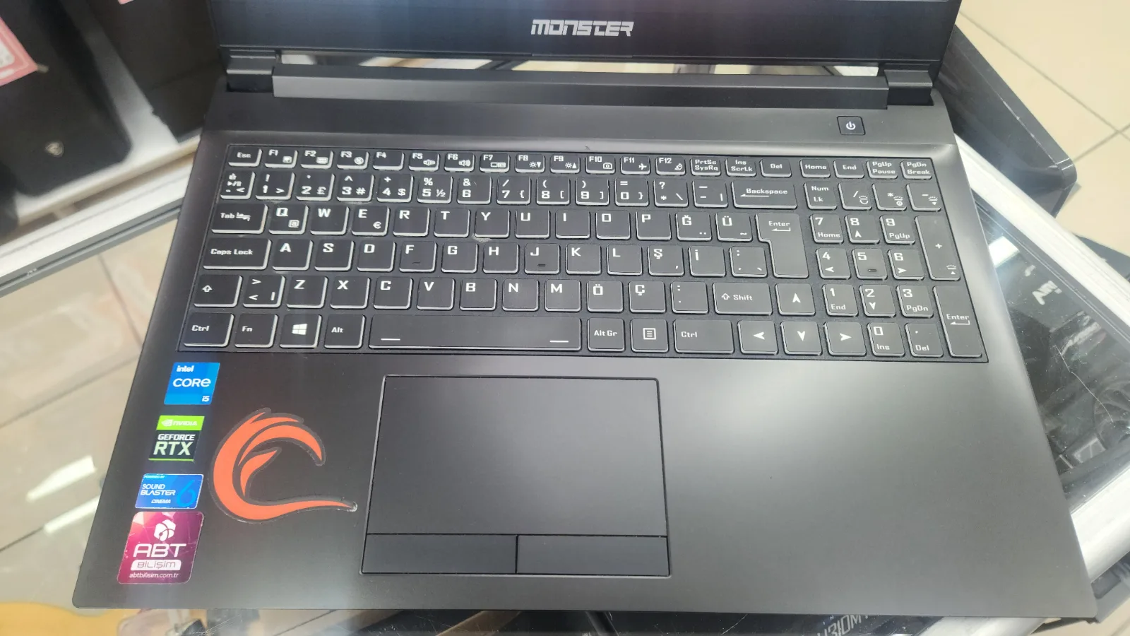 Monster Abra A5 | i5-11400H | 8 GB RAM | 512 GB M.2 SSD | RTX 3050 Ti | 15.6” 144 Hz — fotoğraf 4
