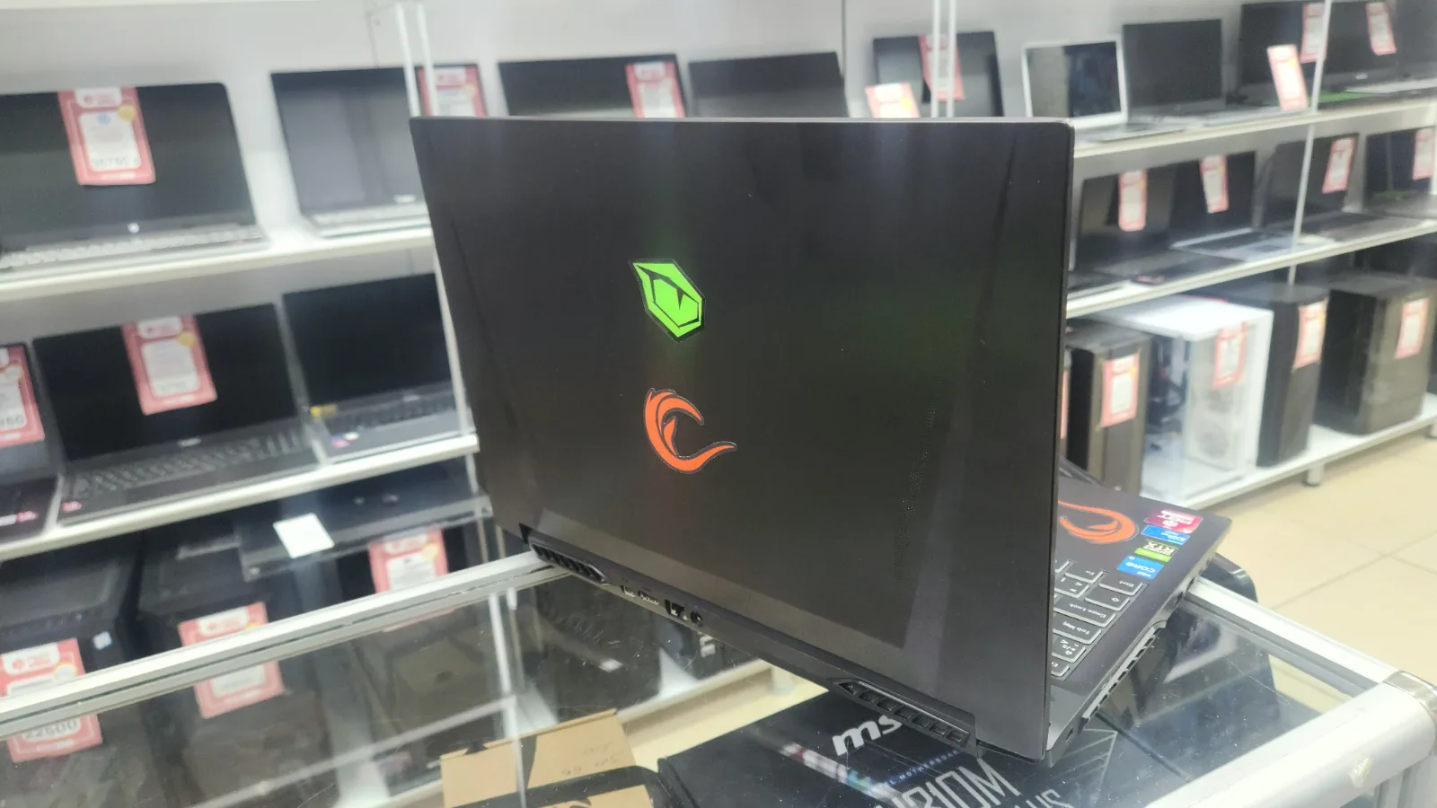 Monster Abra A5 | i5-11400H | 8 GB RAM | 512 GB M.2 SSD | RTX 3050 Ti | 15.6” 144 Hz — fotoğraf 6