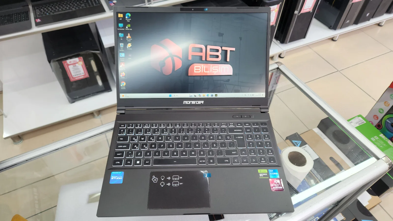 Monster Abra A5 | i5-13500H | 16 GB DDR4 | 1 TB M.2 | RTX 4050 6 GB | 15.6” FHD 144 Hz — fotoğraf 9