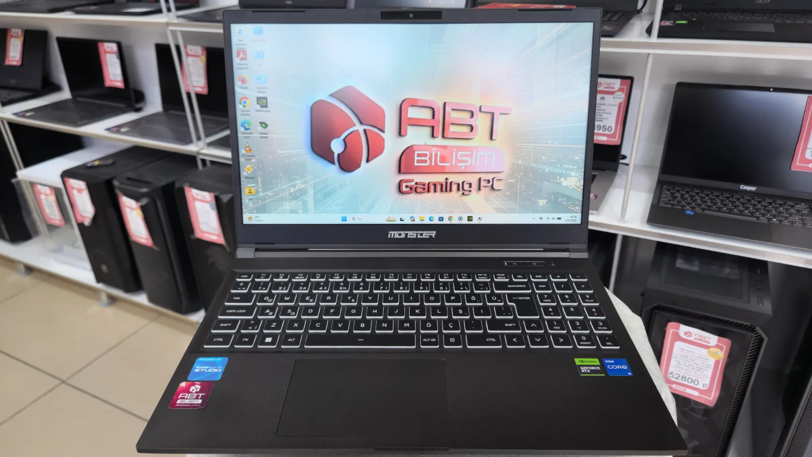 Monster Abra A5 V20.4 i5-12450H 32GB RAM 1TB SSD RTX 4050 6GB 144Hz Oyuncu Bilgisayarı — fotoğraf 2
