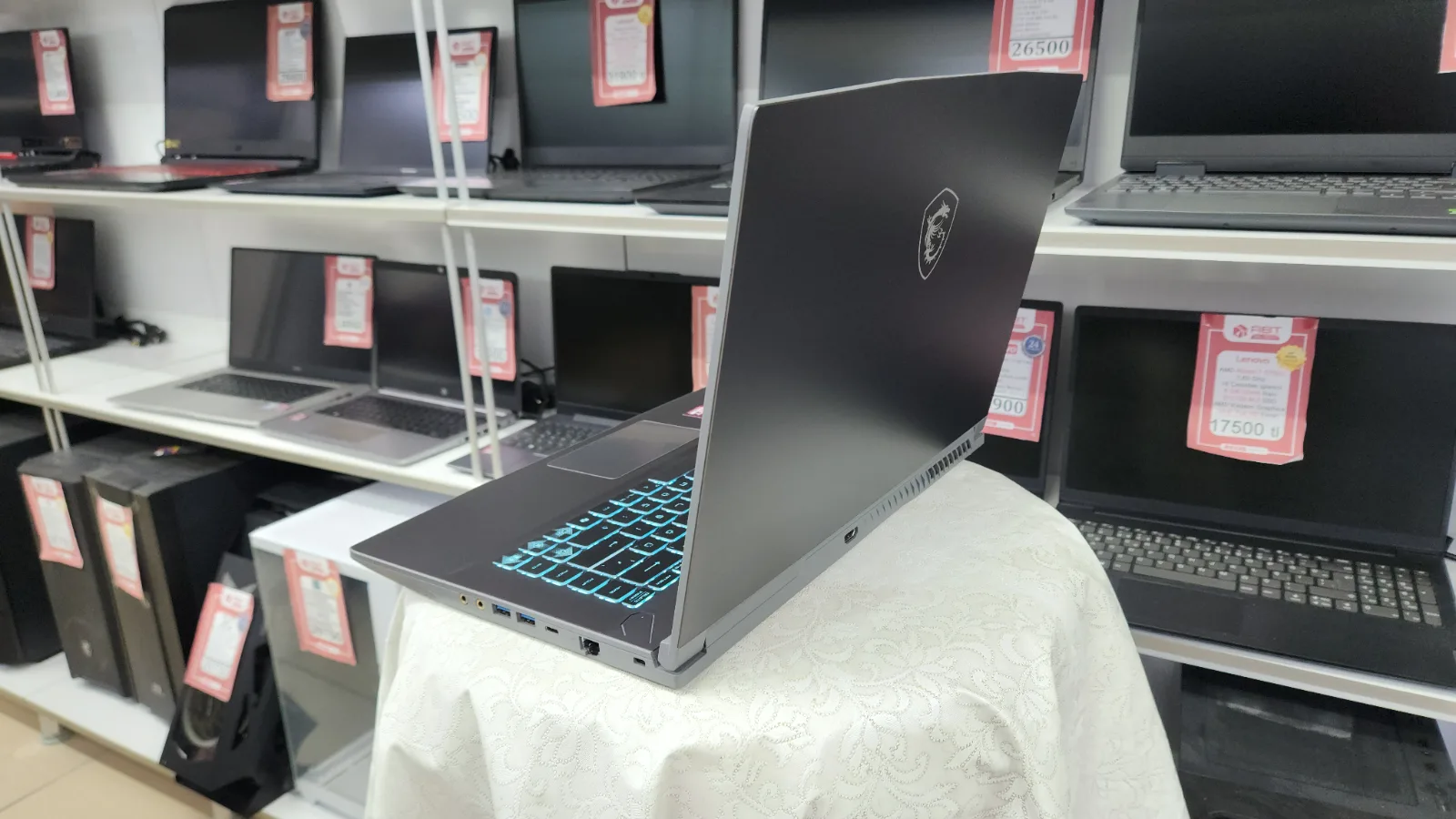 MSI Thin 15 (Intel Core i5-12450H / RTX 2050 / 8GB RAM / 512GB SSD) — fotoğraf 9