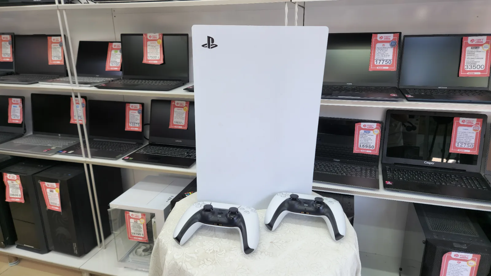 PlayStation 5 Fat 825GB CD Versiyon Çift Kol Sıfır Ayarında — fotoğraf 4